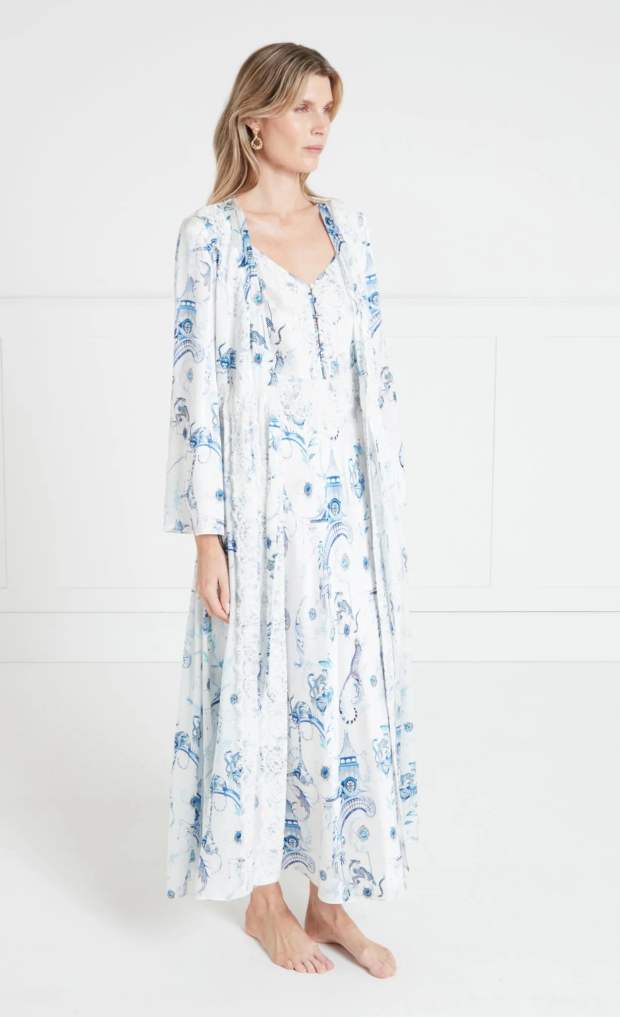 Aphrodite Robe - White/Blue-Euphoria