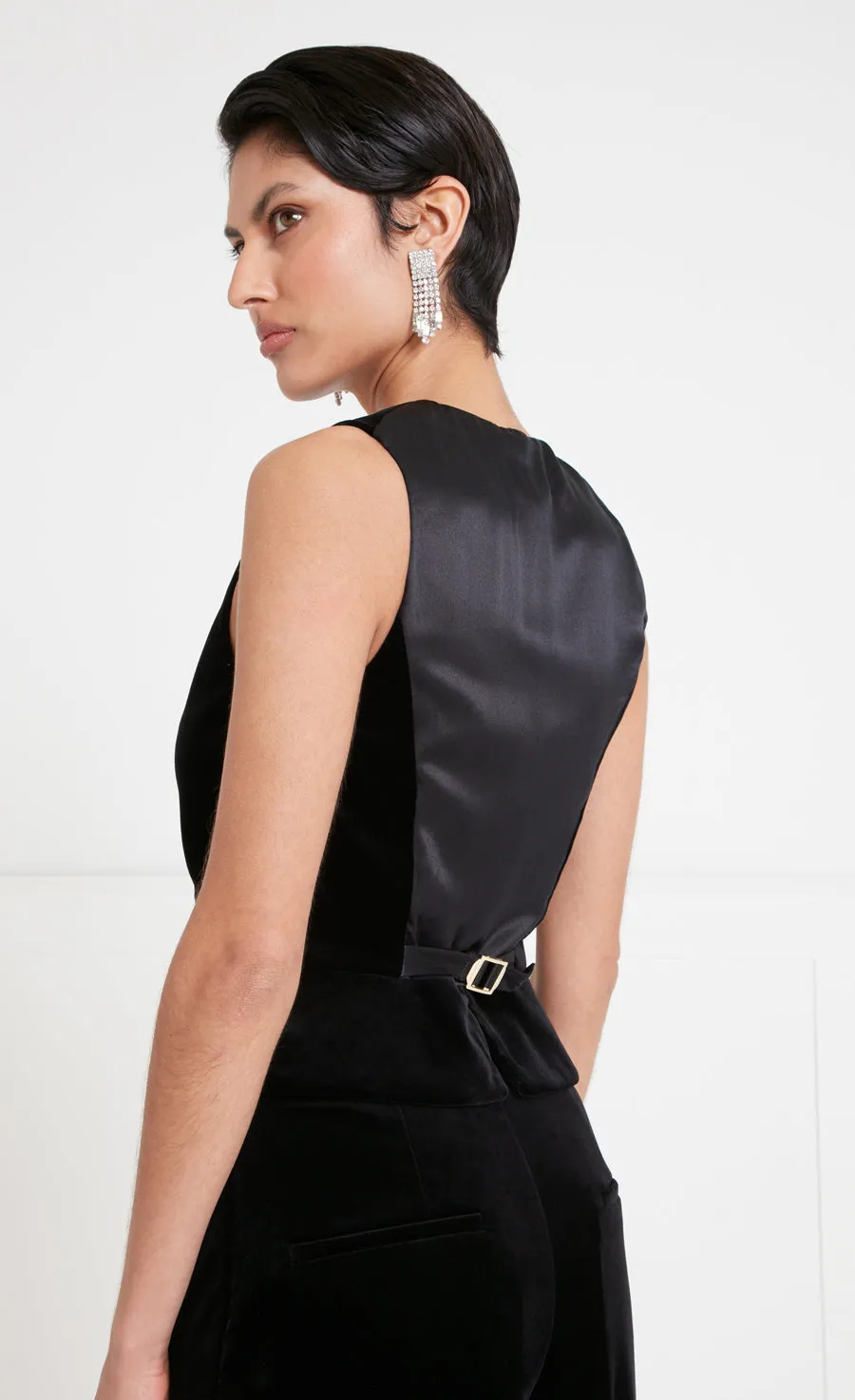Clove Velvet Waistcoat - Black