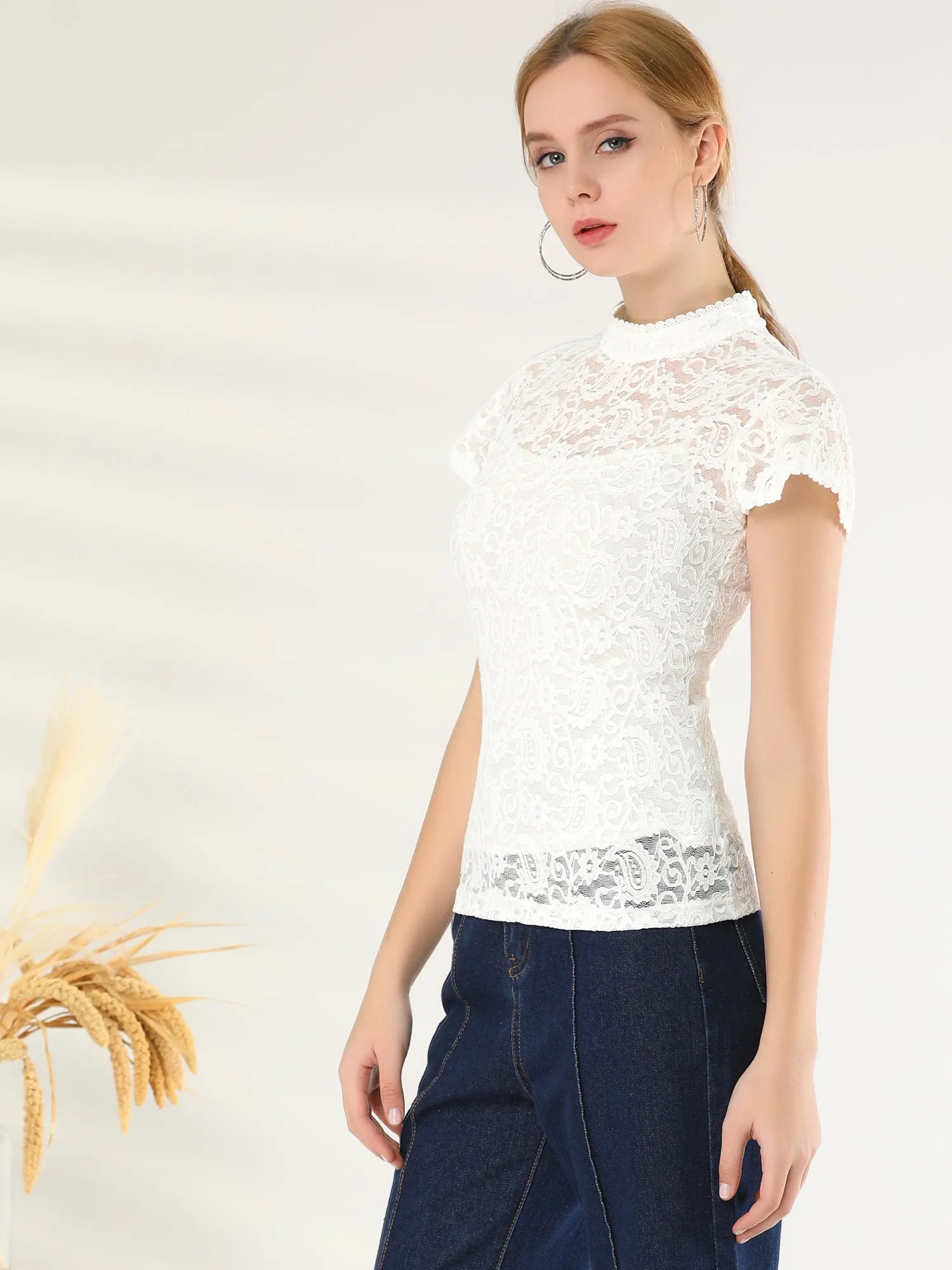 Elegant Floral Lace Short Sleeve Keyhole Back Fitted Blouse