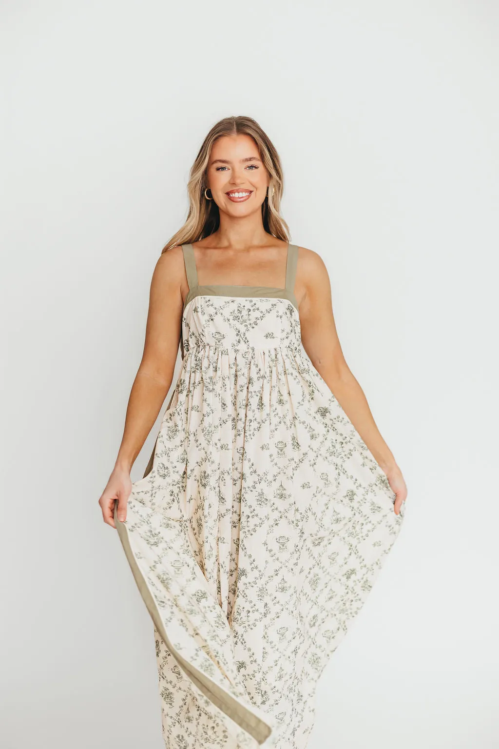 Lillian Toile Maxi Dress in Green Palm