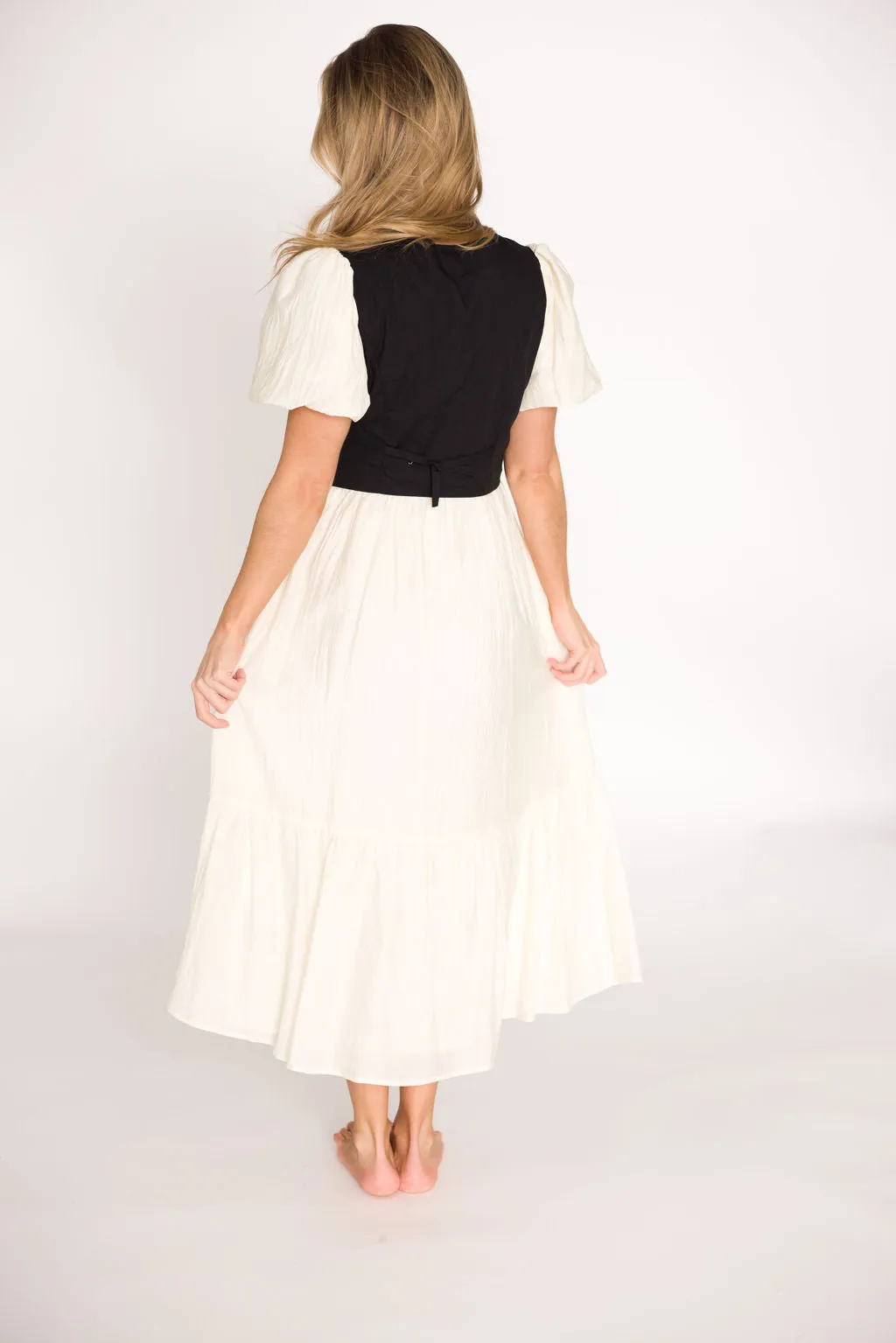 Mya Contrast Tie-Vest Midi Dress in Ivory/Black