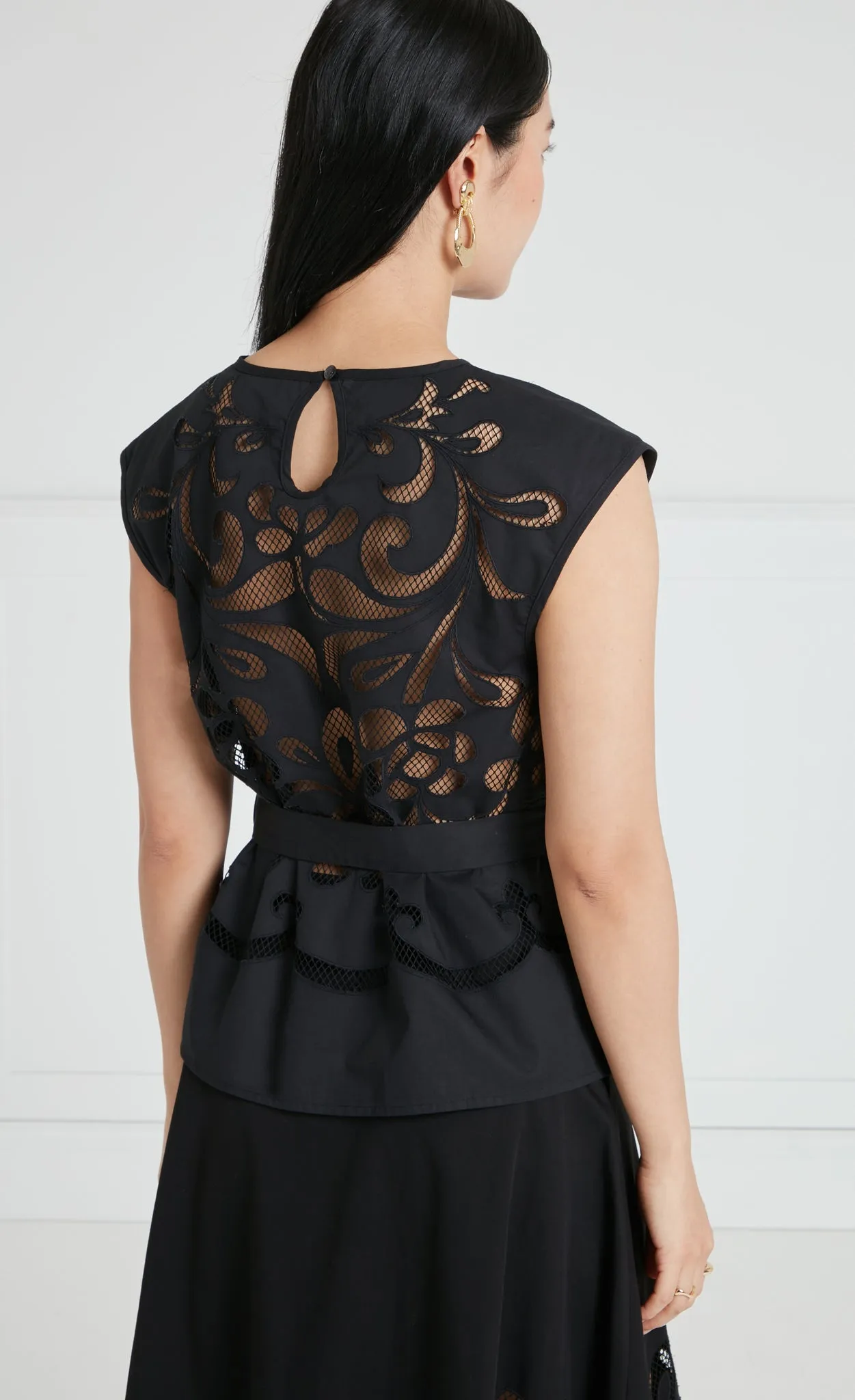 Nelle Sleeveless Top - Black