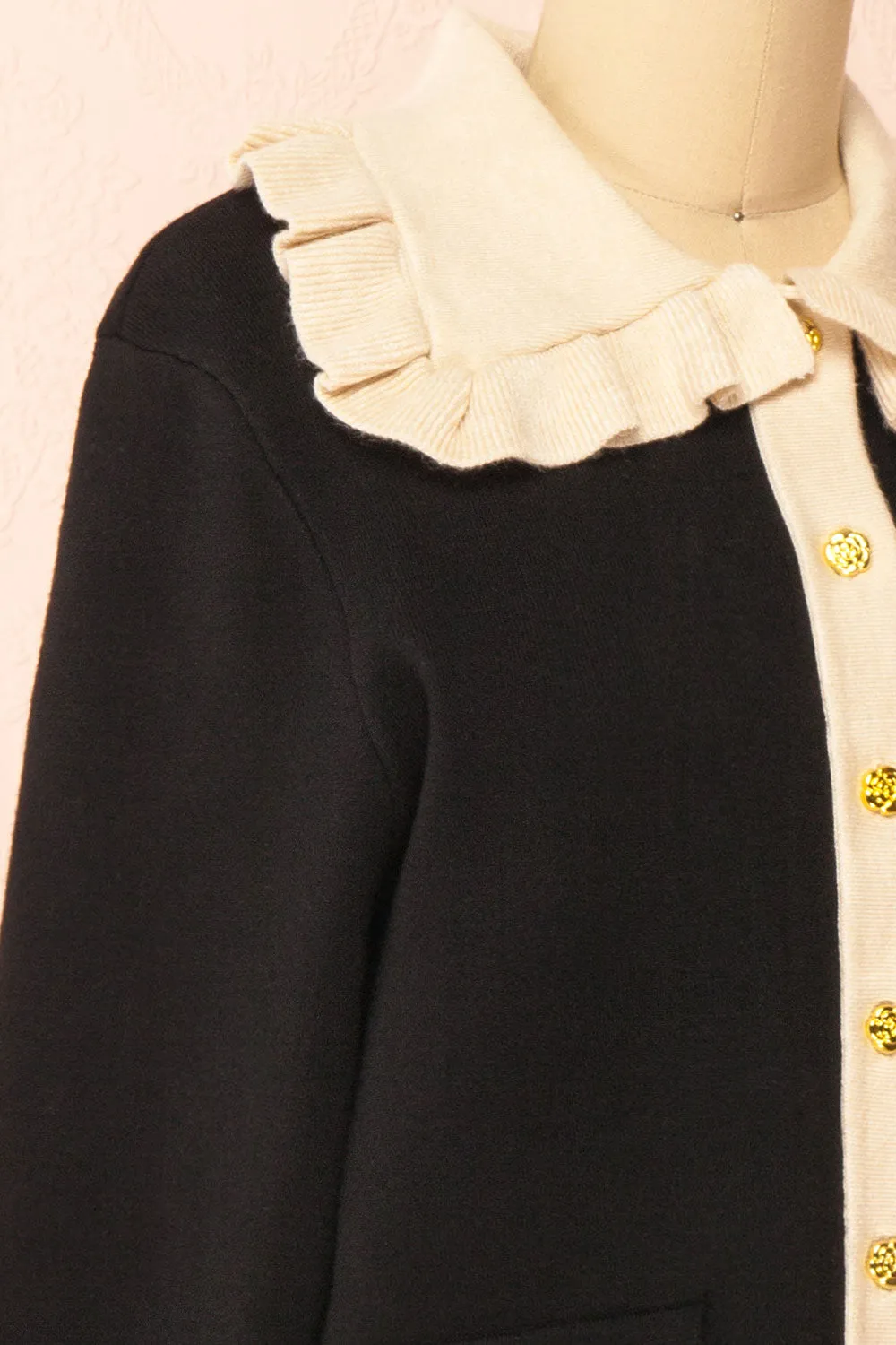 Odilia | Black Cardigan w/ Cream Peterpan Collar
