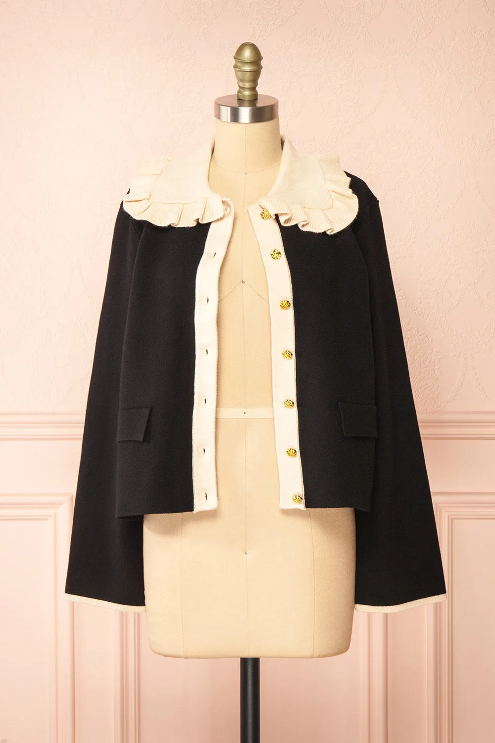Odilia | Black Cardigan w/ Cream Peterpan Collar