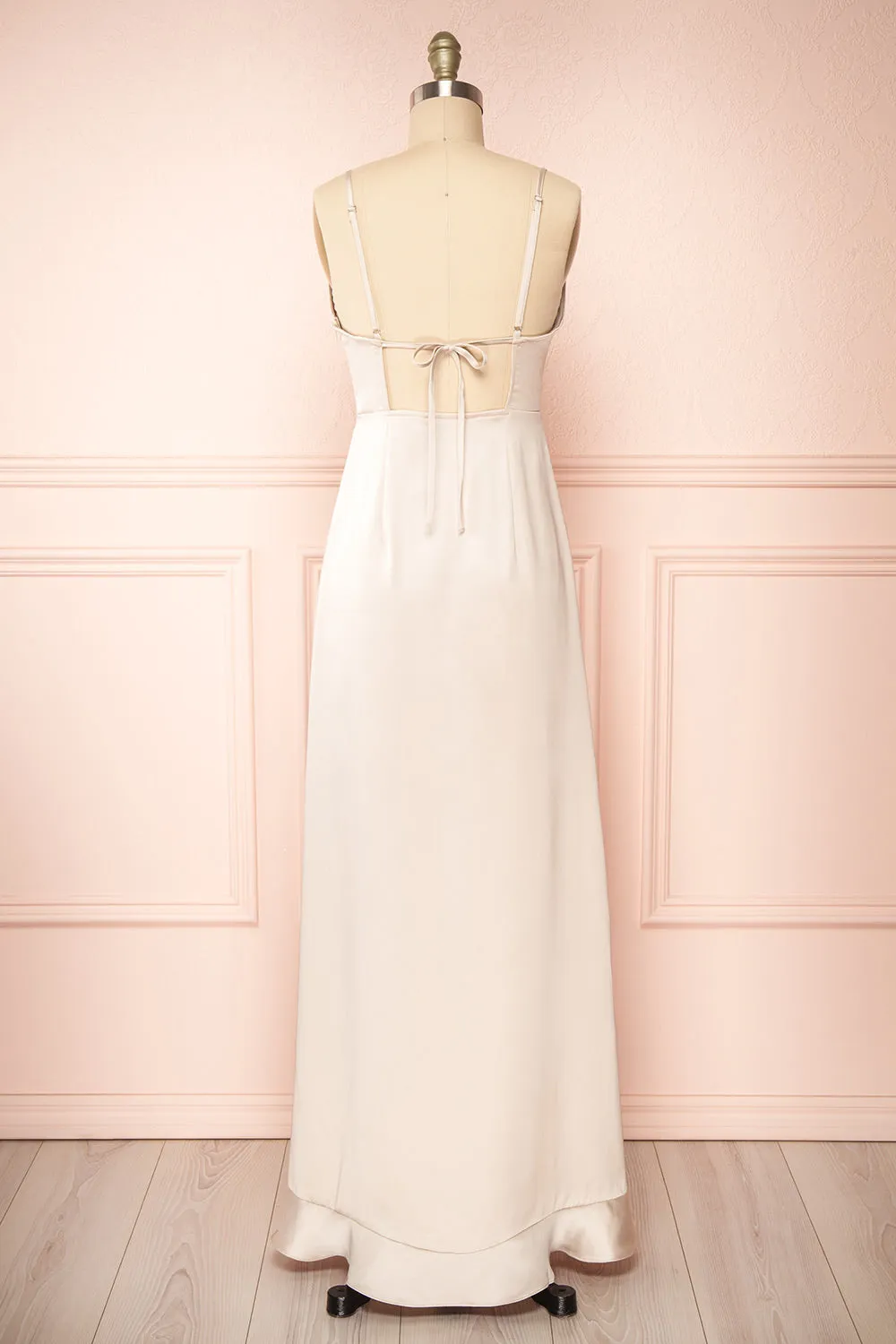 Patricia Champagne | Backless Dress w/ Ruffles