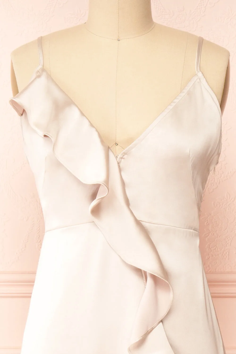 Patricia Champagne | Backless Dress w/ Ruffles