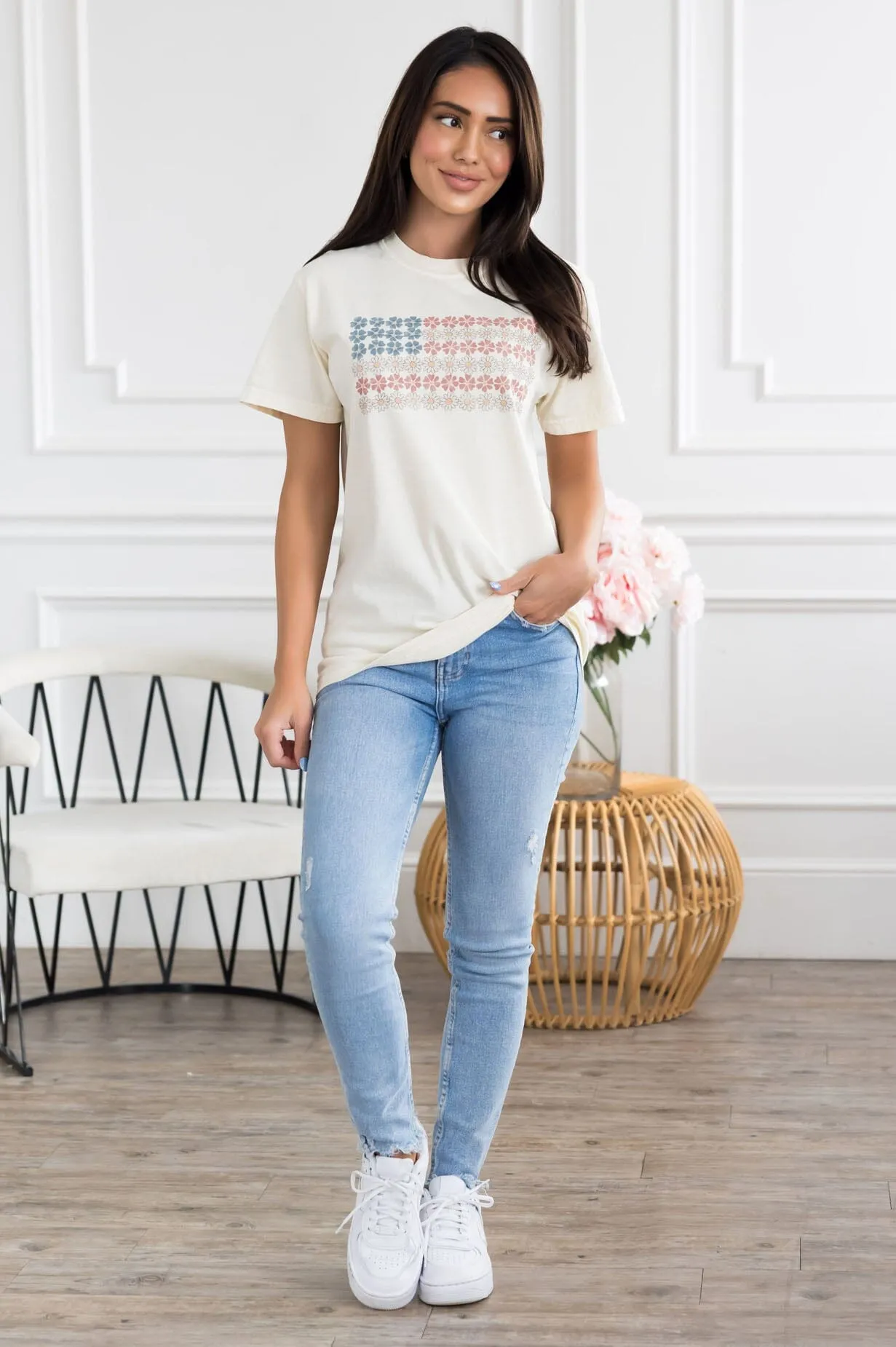 Patriotic Daisy Flag Tee