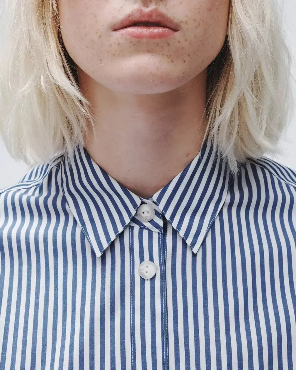 Rag & Bone - Maxine Button Down Shirt in Blustripe