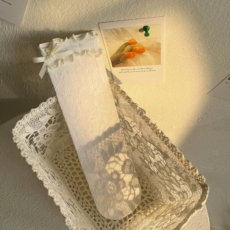 Ruffled Edge Lace Socks