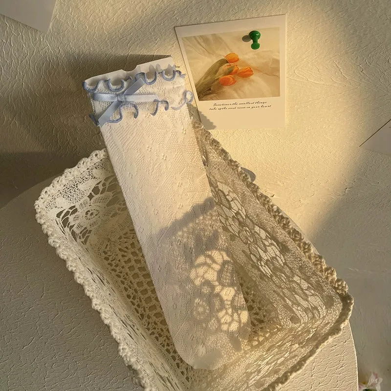 Ruffled Edge Lace Socks
