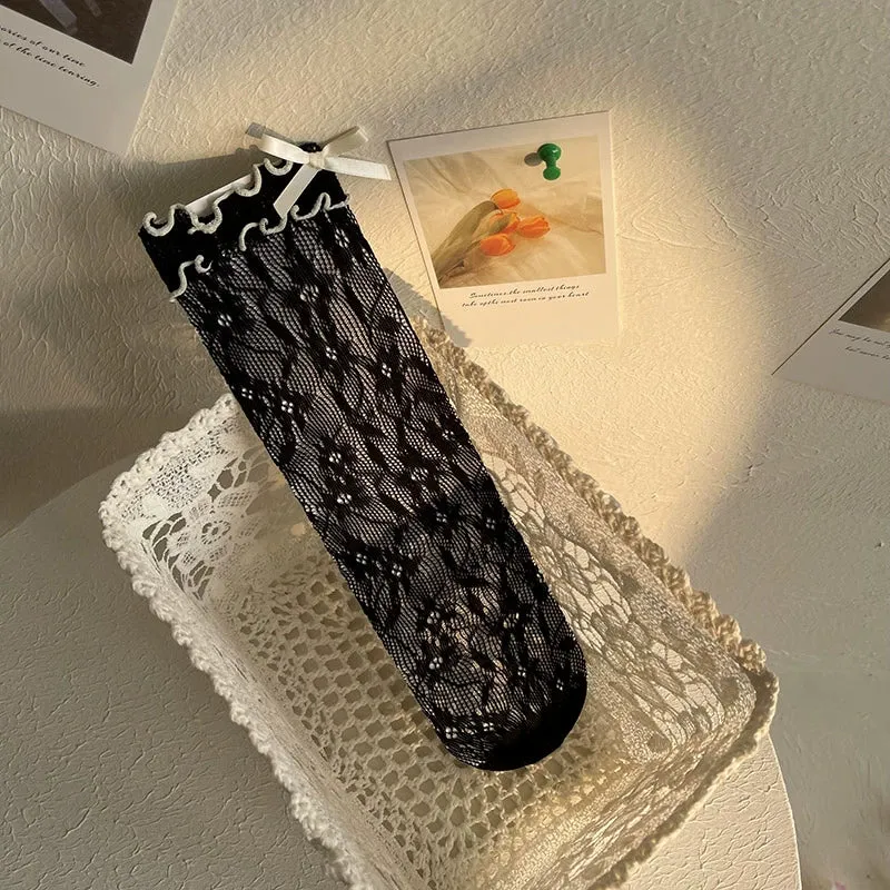 Ruffled Edge Lace Socks