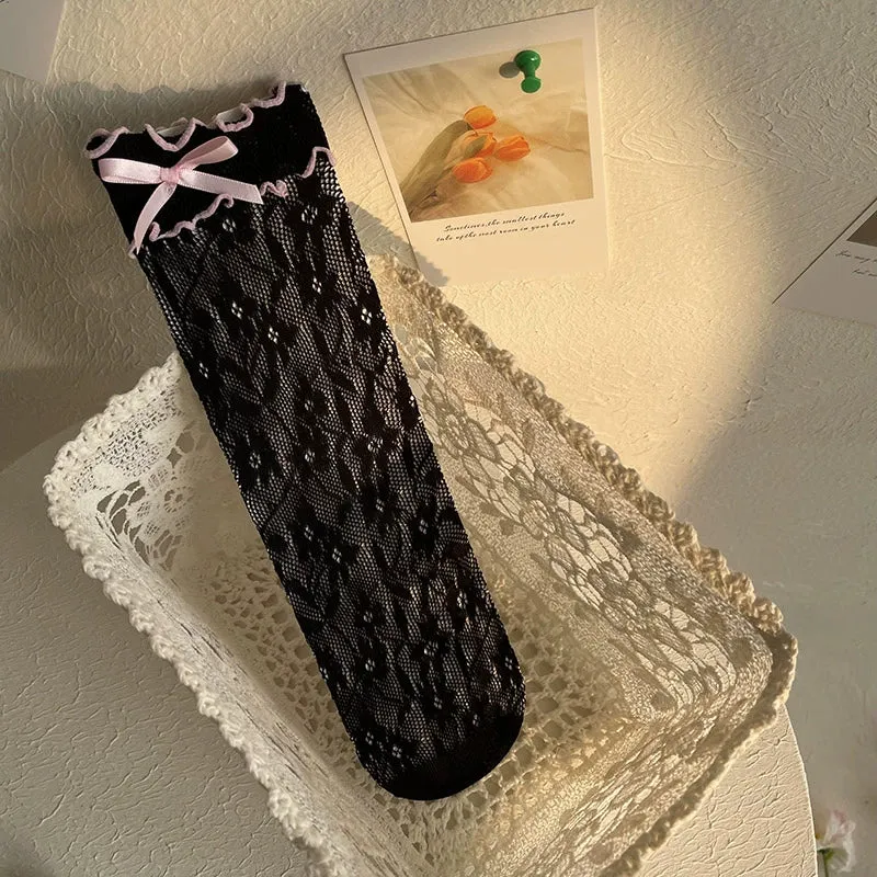 Ruffled Edge Lace Socks