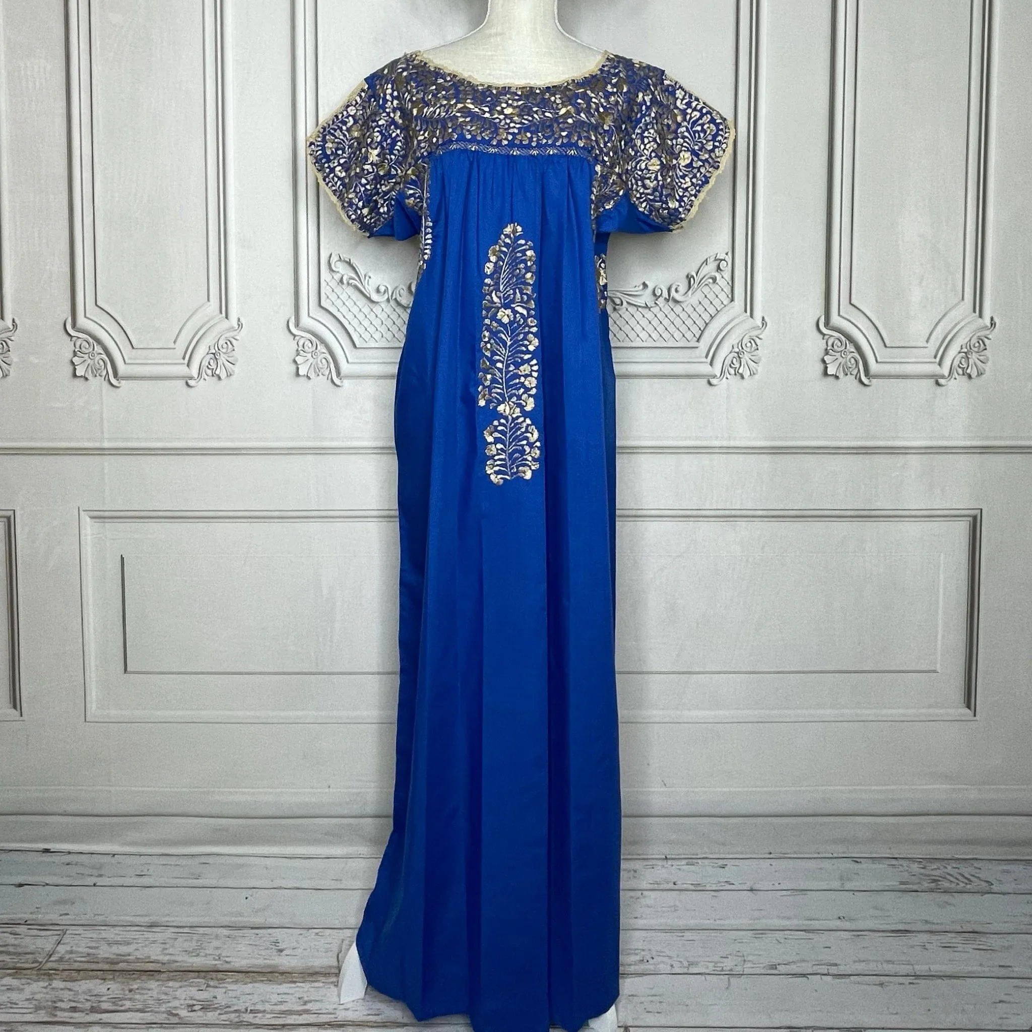 San Antonino Gala Dress - Long Gold
