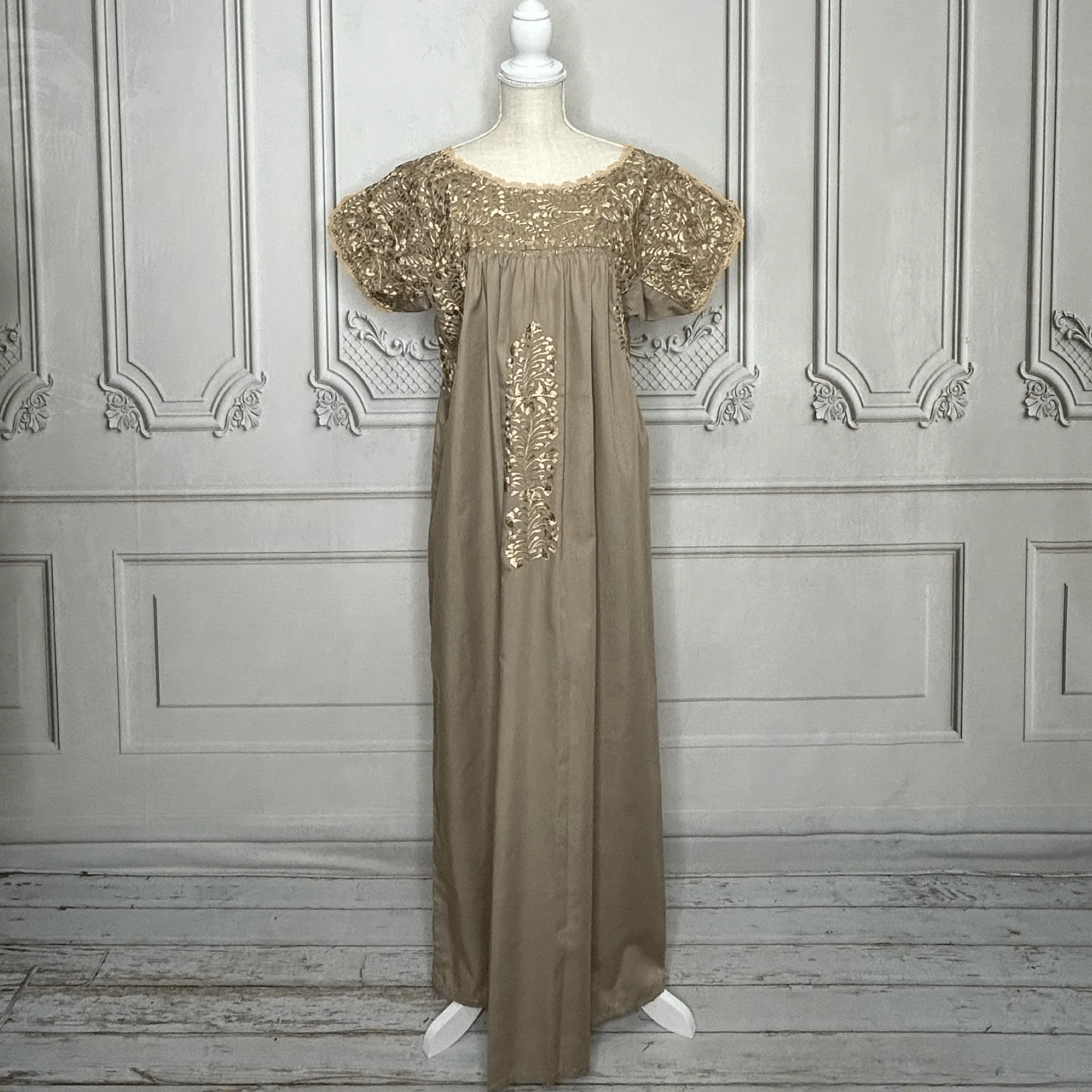 San Antonino Gala Dress - Long Gold