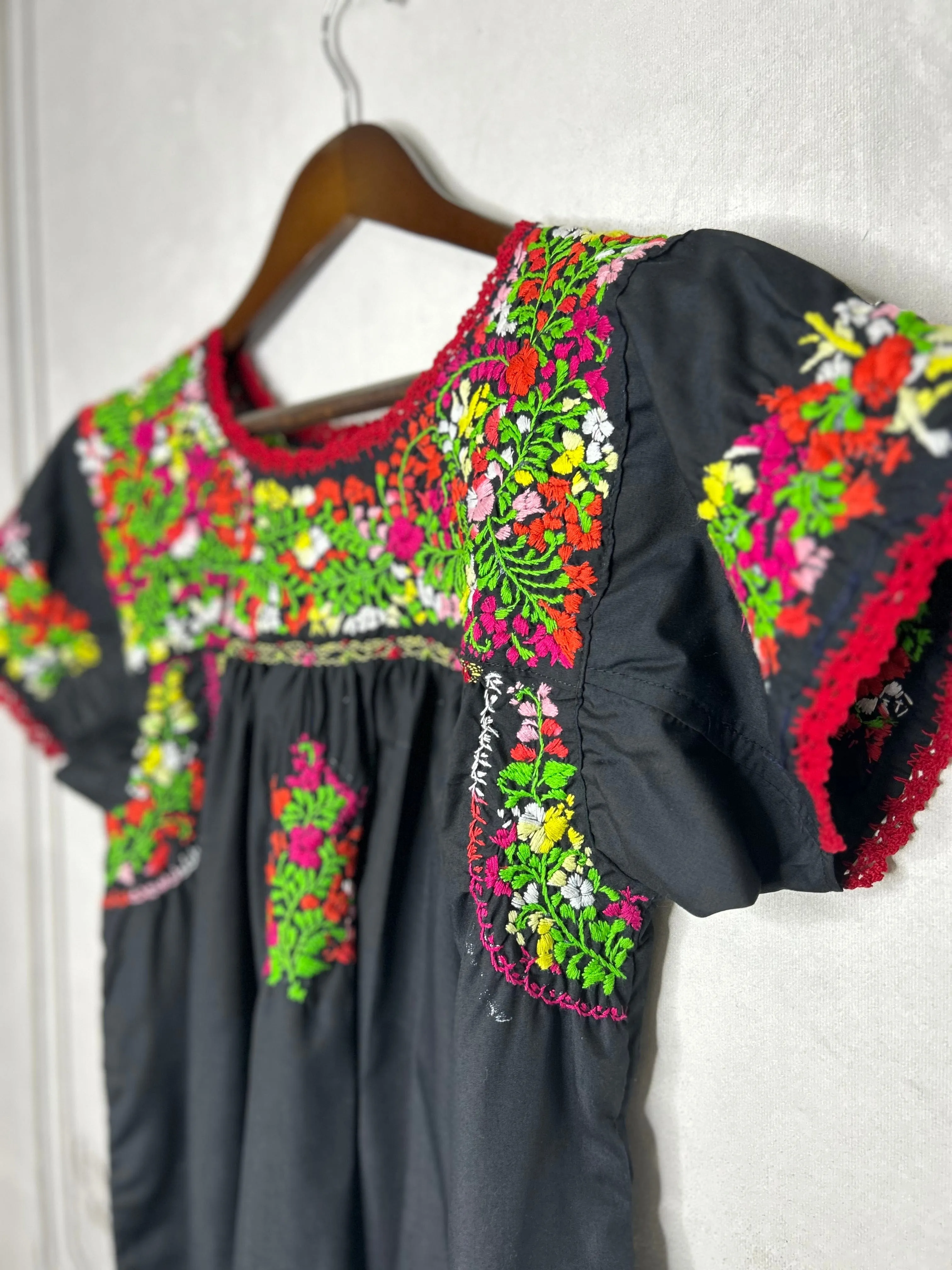 San Antonino Short Sleeve Blouse - El Jardin Cotton Embroidery