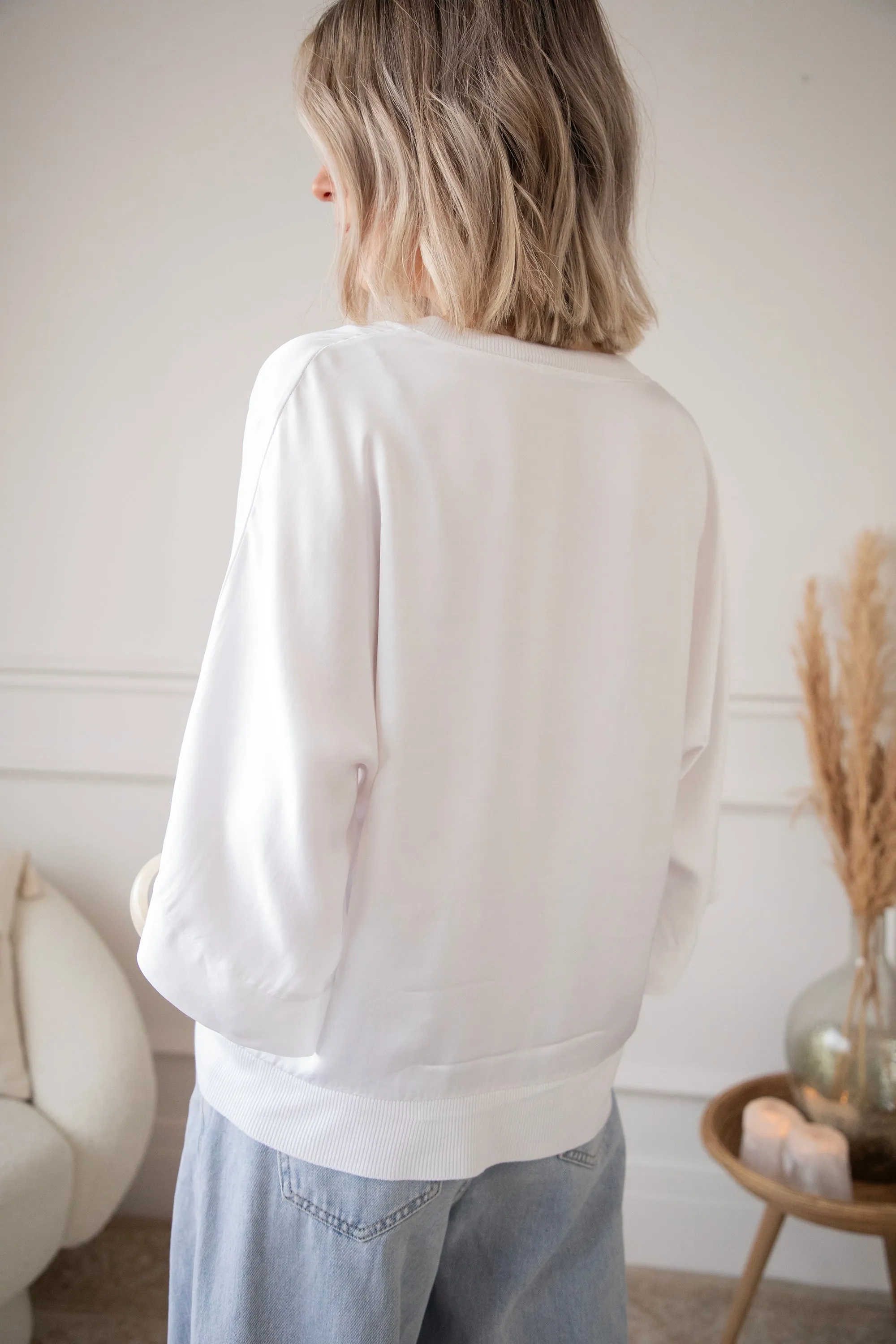 Satiny Lou White - Blouse