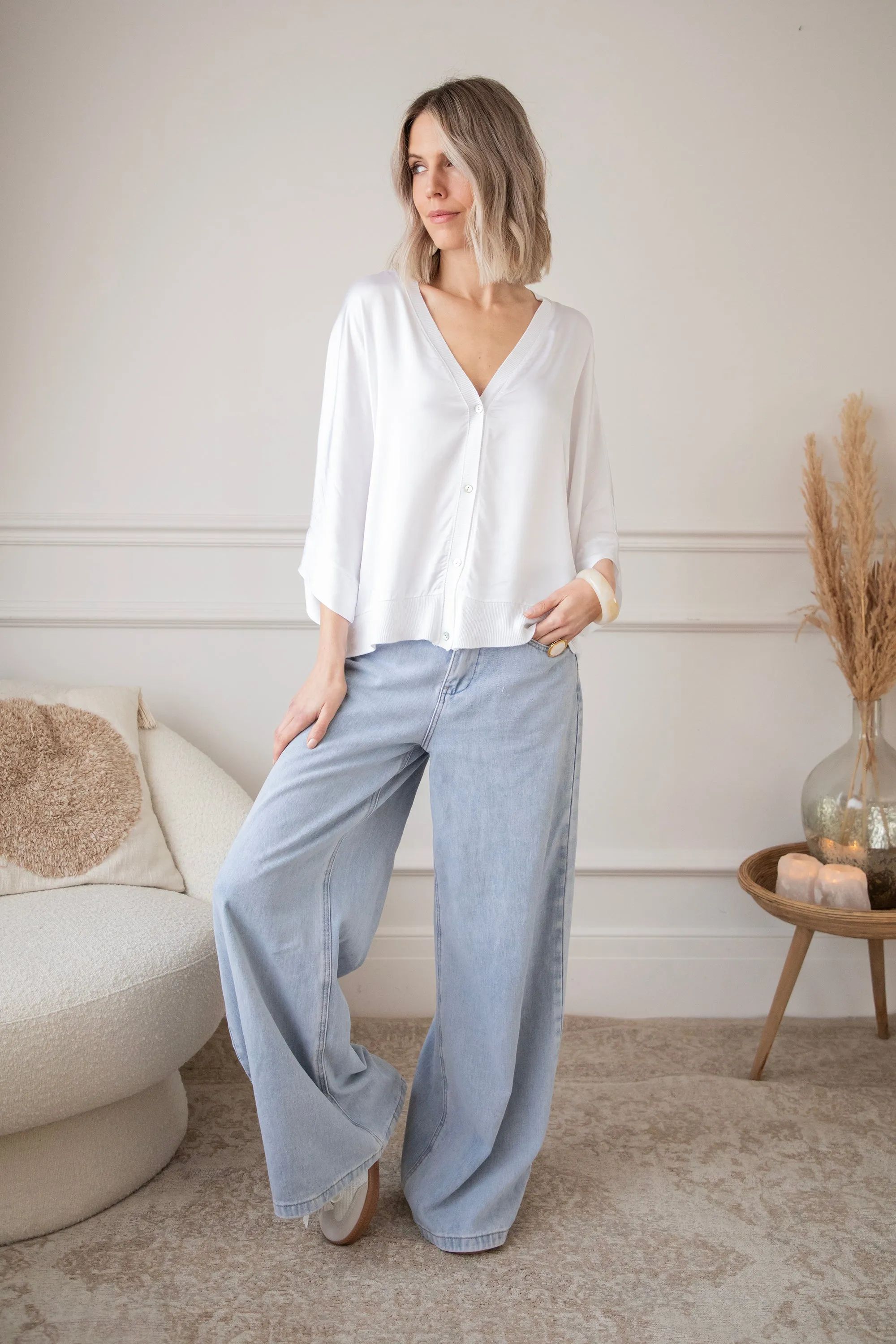 Satiny Lou White - Blouse