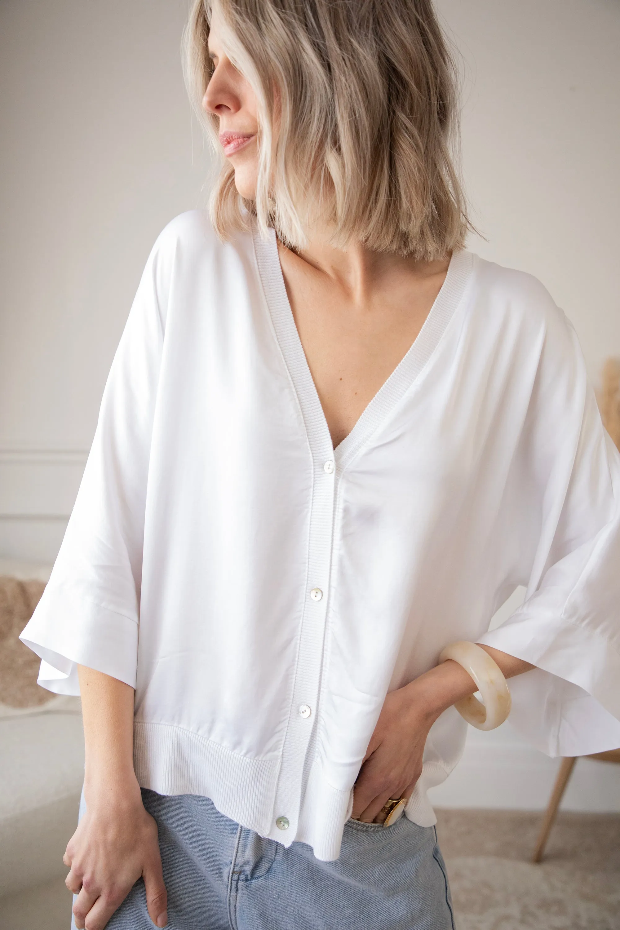 Satiny Lou White - Blouse