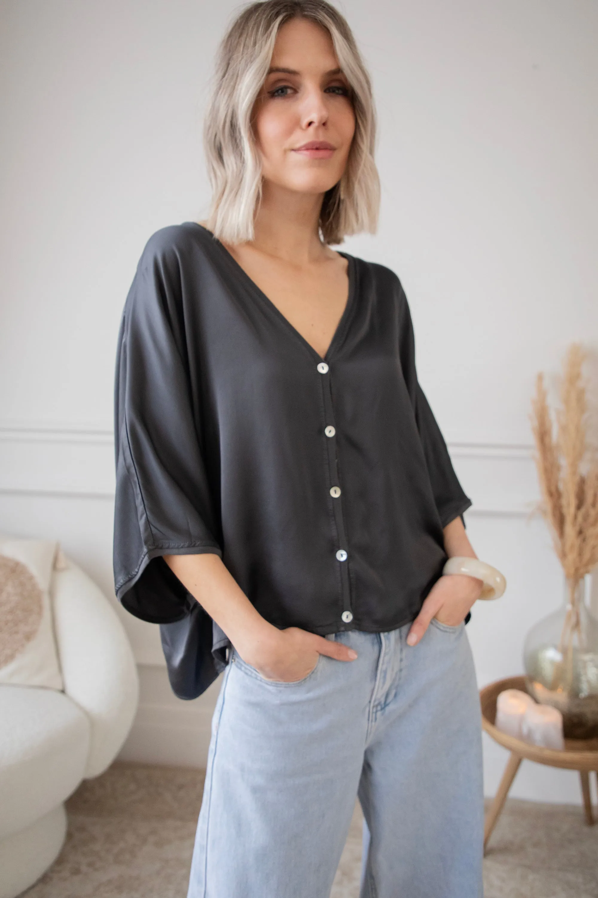 Satiny Sue Black - Blouse