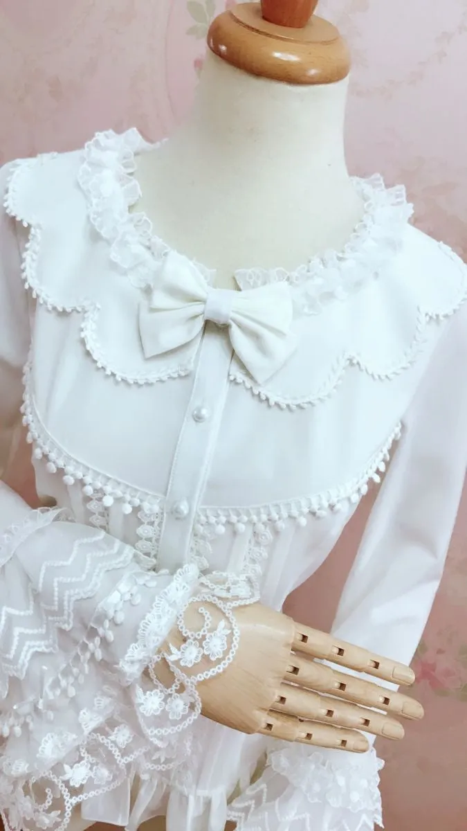 Scallop Collar Long Sleeve Blouse