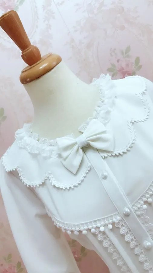Scallop Collar Long Sleeve Blouse