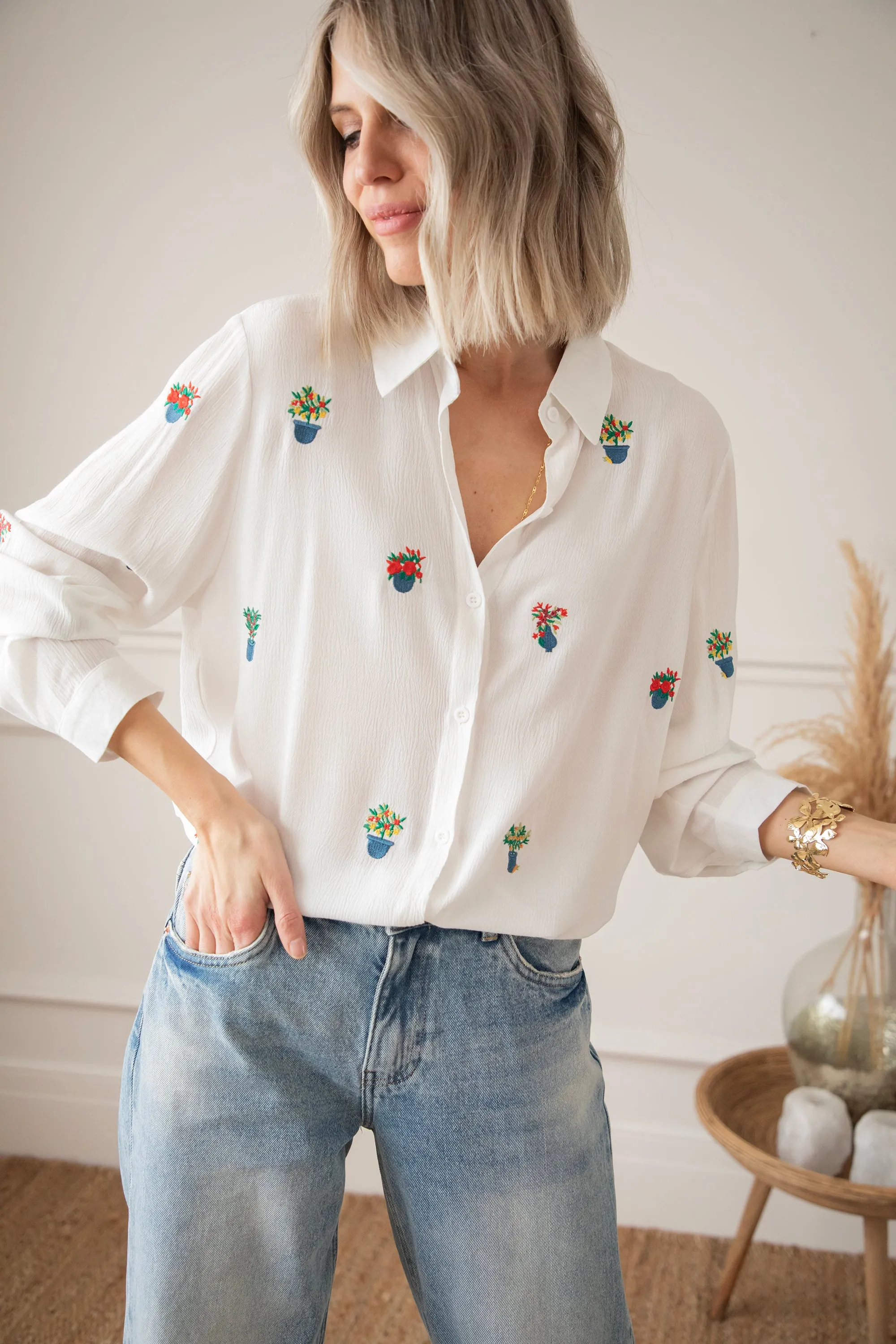 Surrounded By Plants White - Blouse