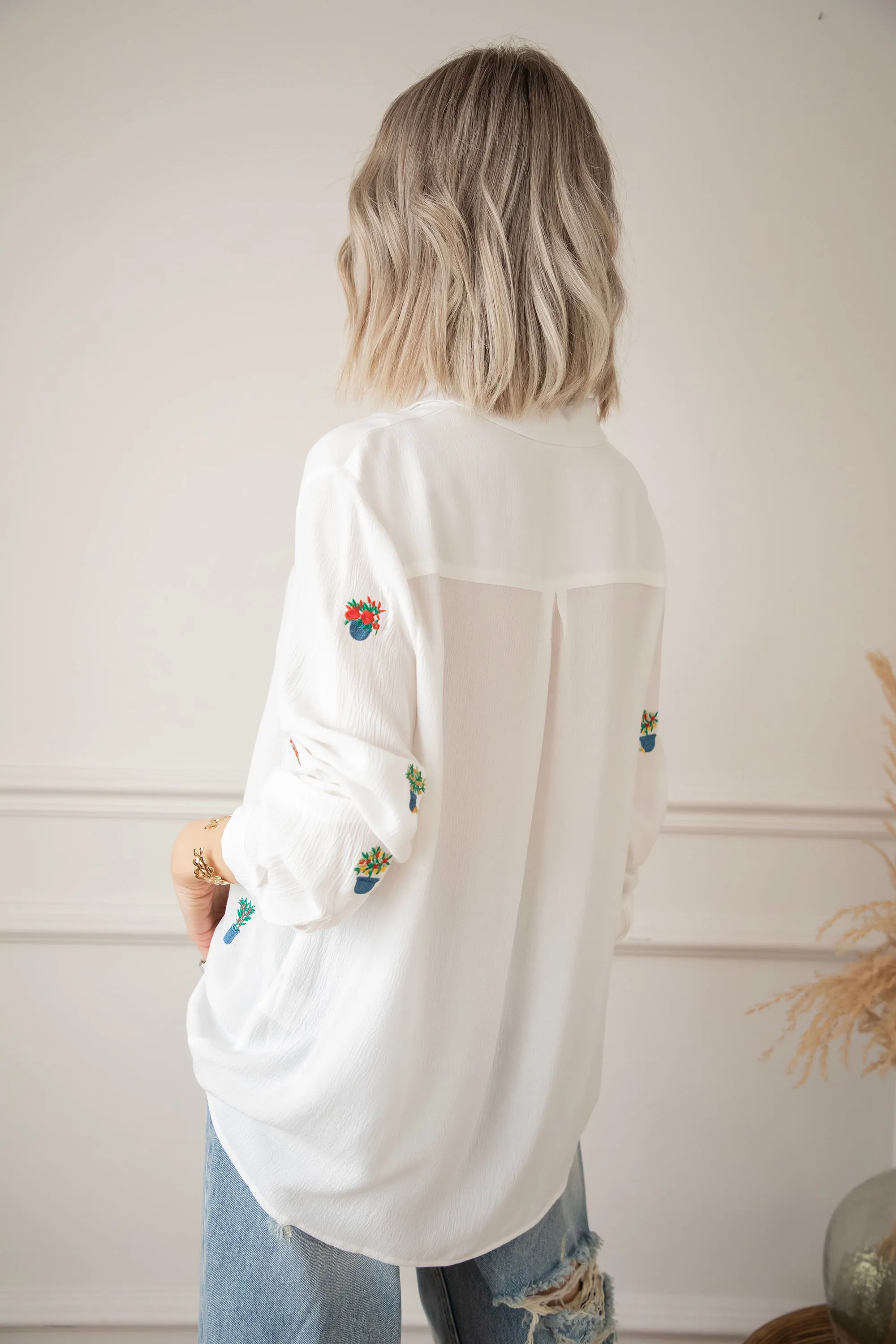 Surrounded By Plants White - Blouse