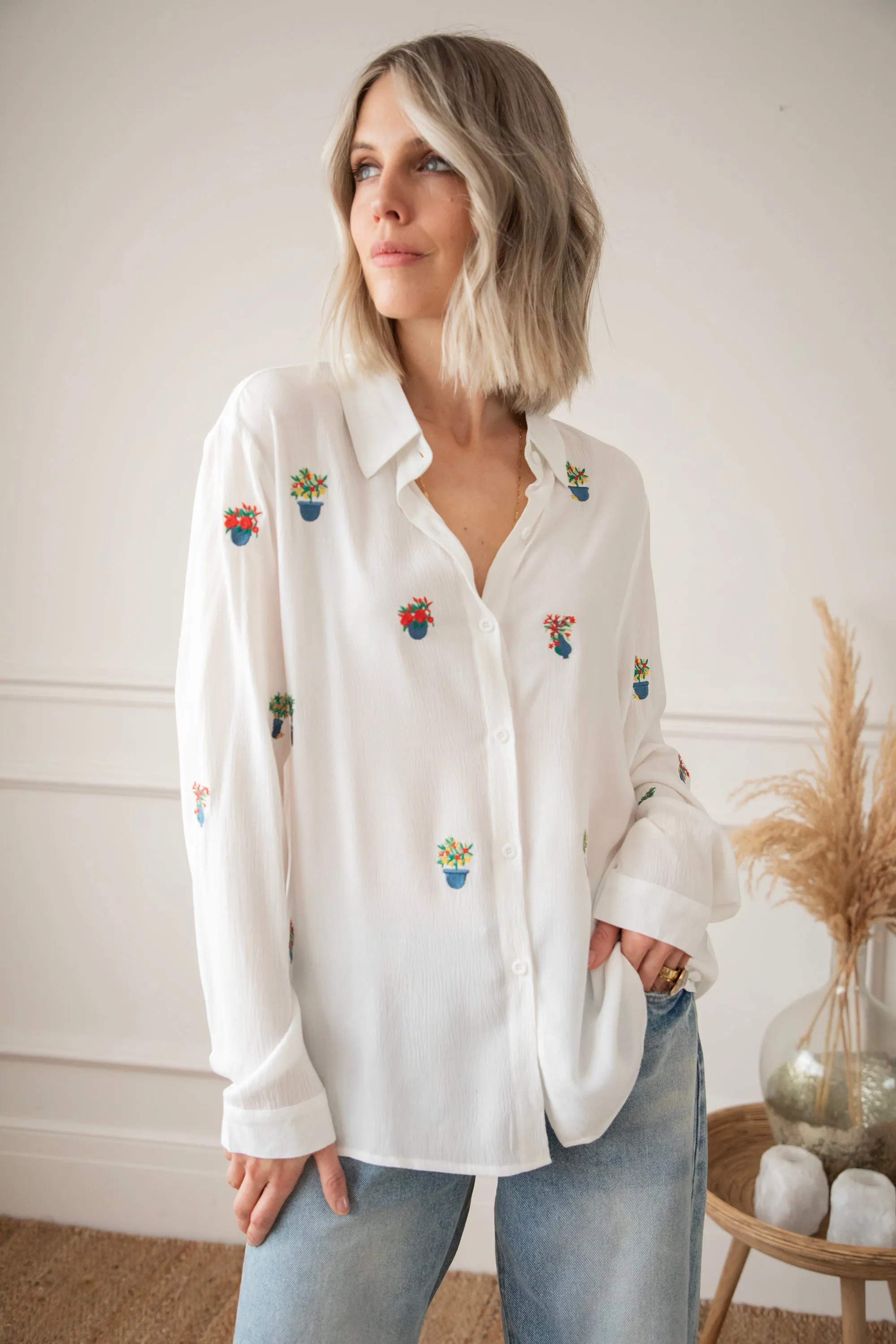 Surrounded By Plants White - Blouse