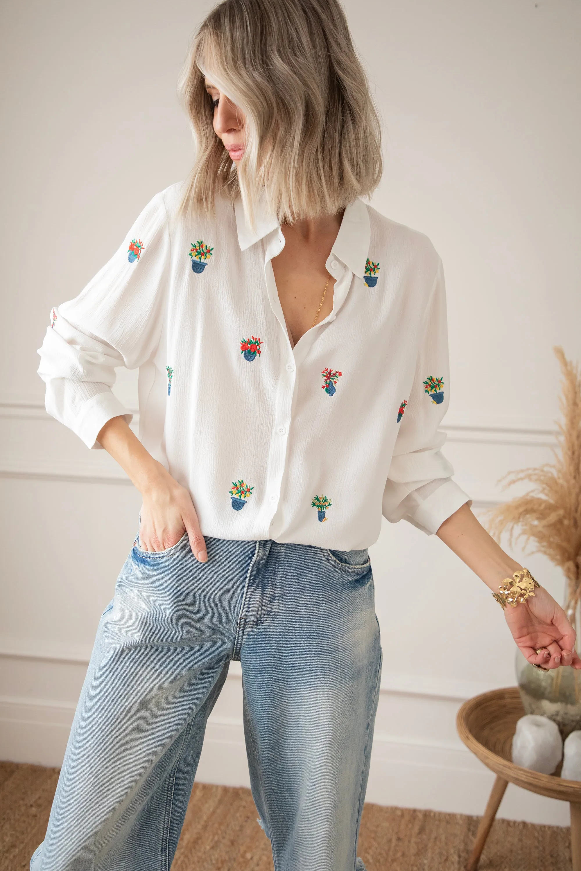 Surrounded By Plants White - Blouse