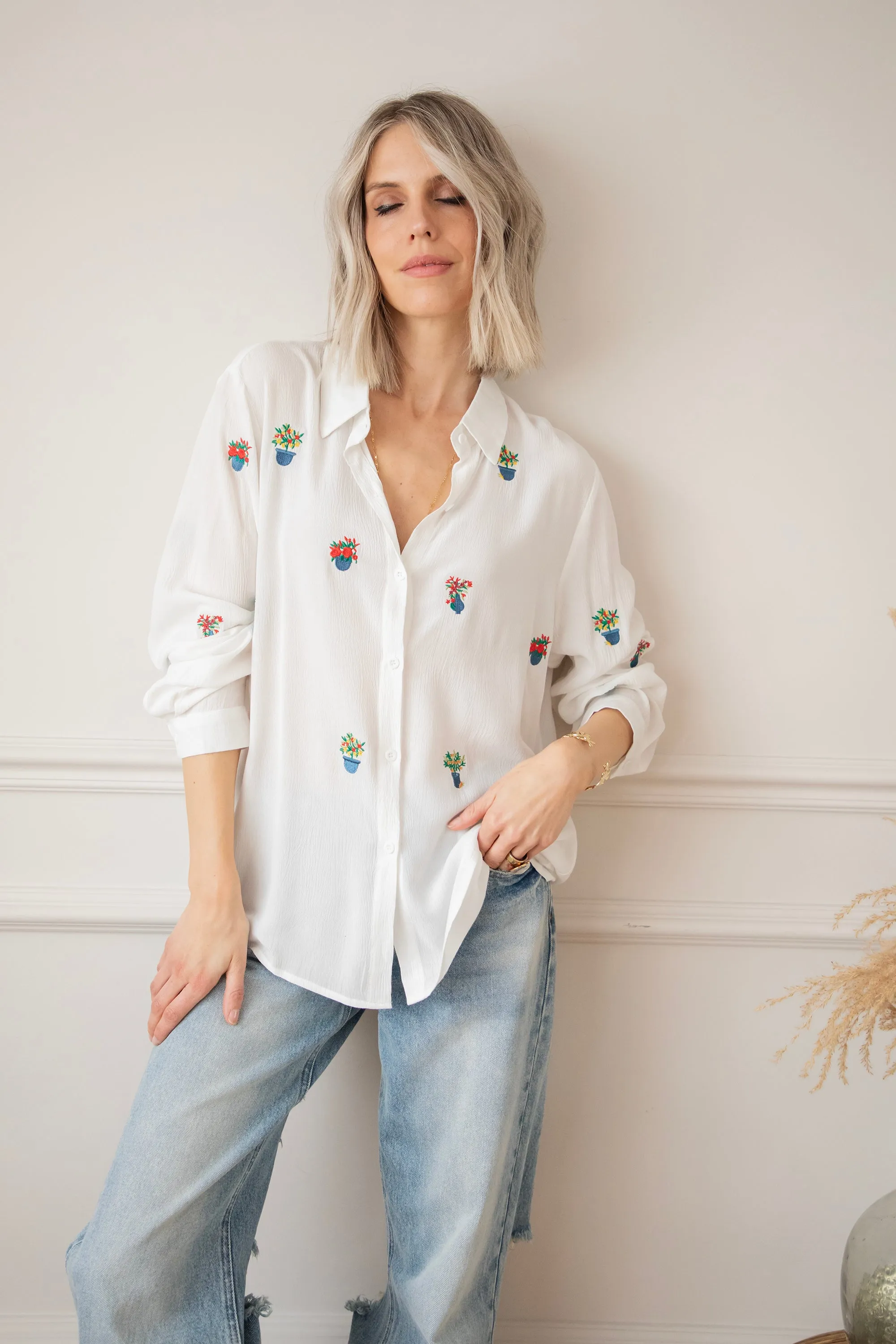 Surrounded By Plants White - Blouse