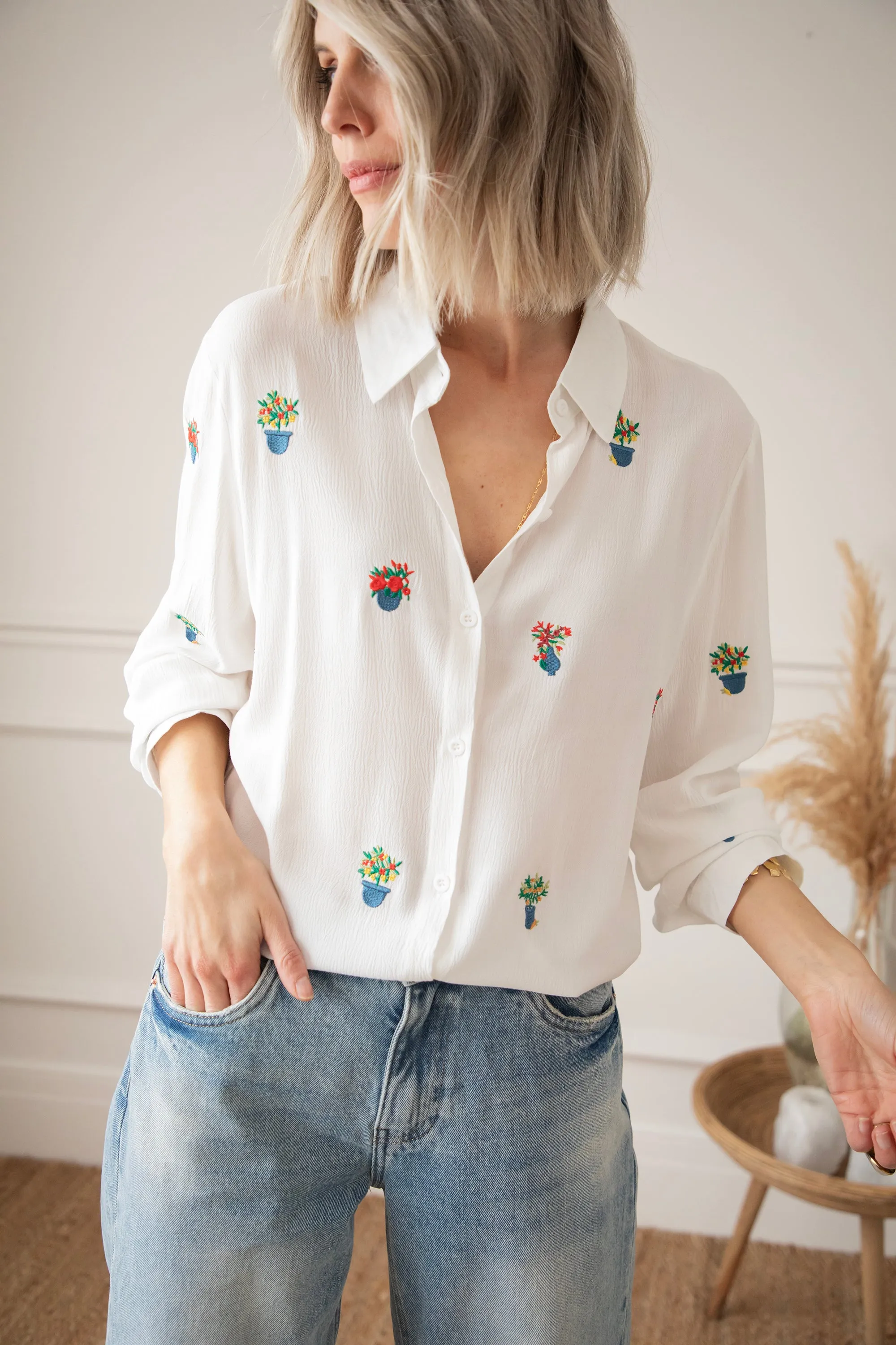 Surrounded By Plants White - Blouse