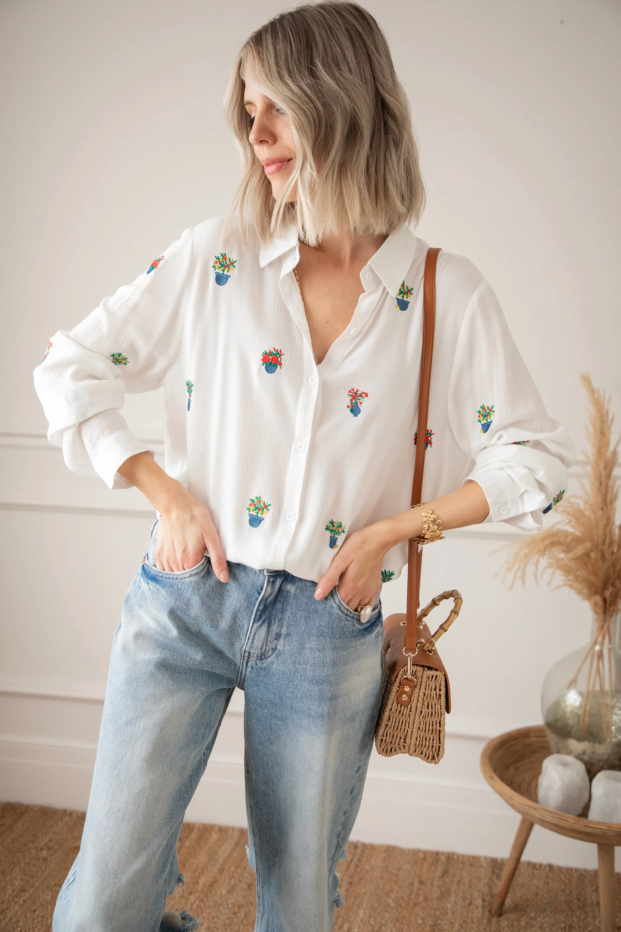 Surrounded By Plants White - Blouse