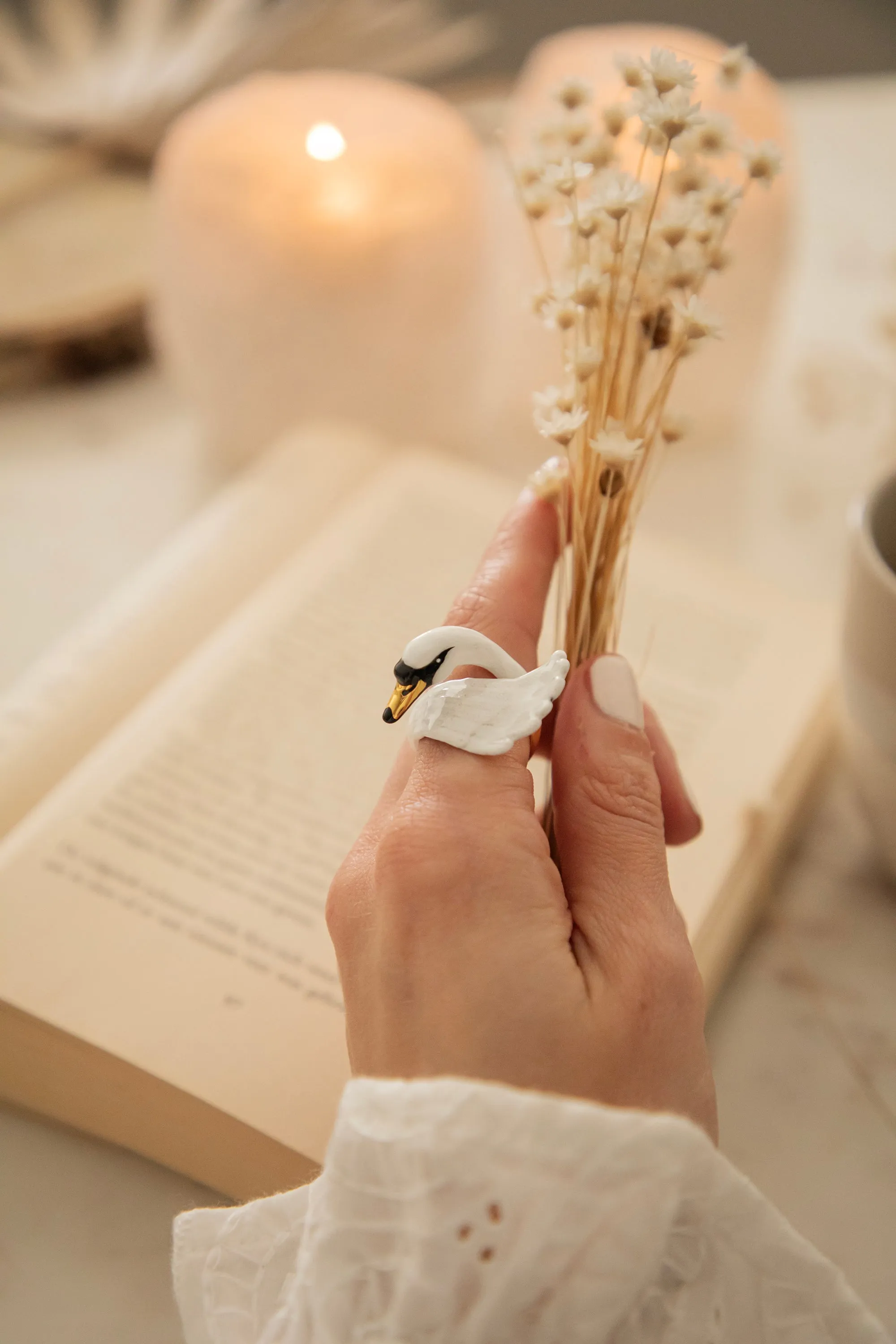Swan White - Ring