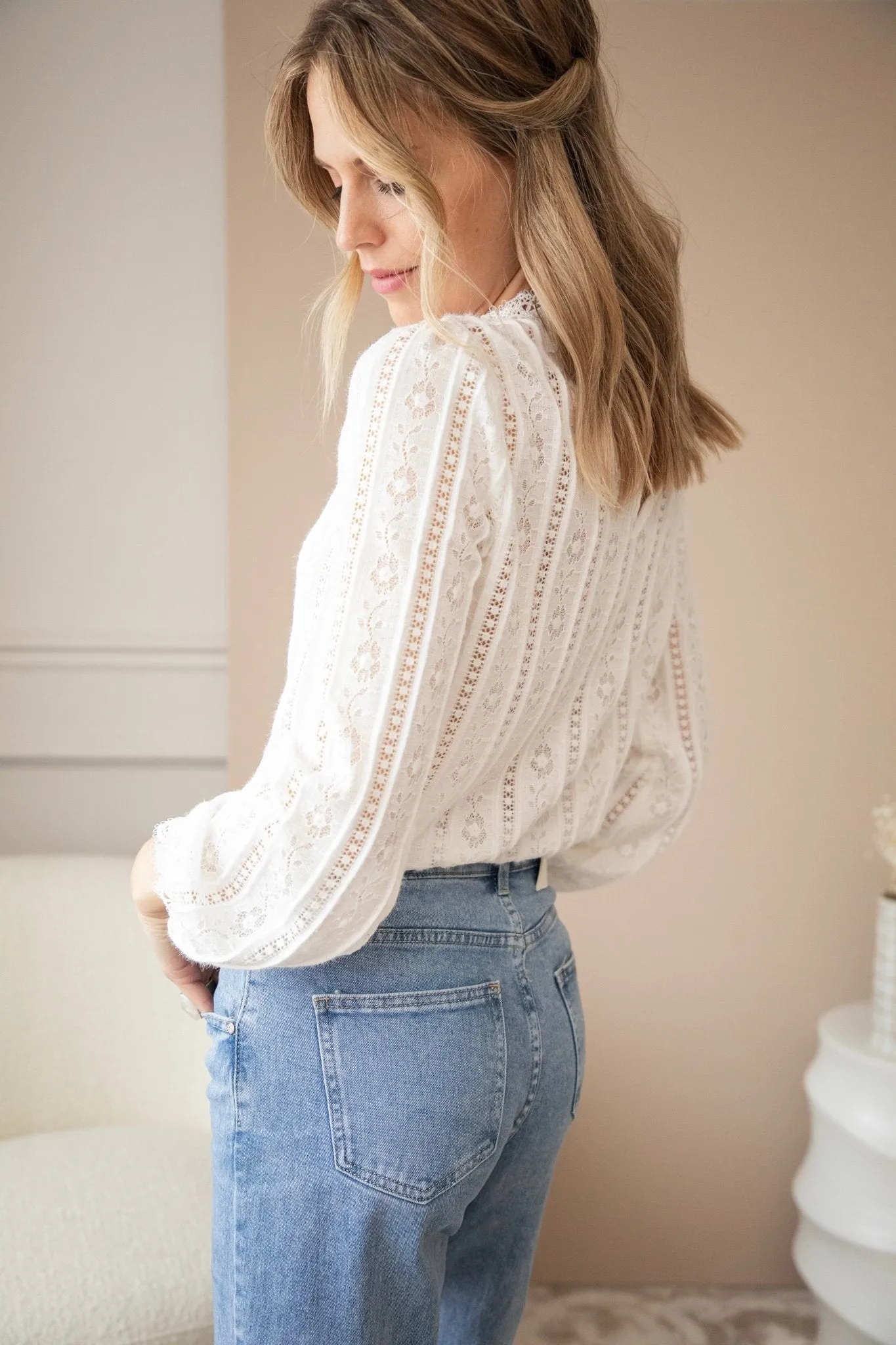 The Elegance Of Lace White - Blouse