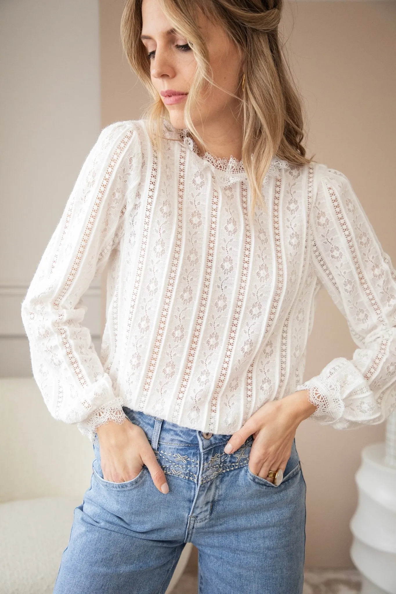 The Elegance Of Lace White - Blouse
