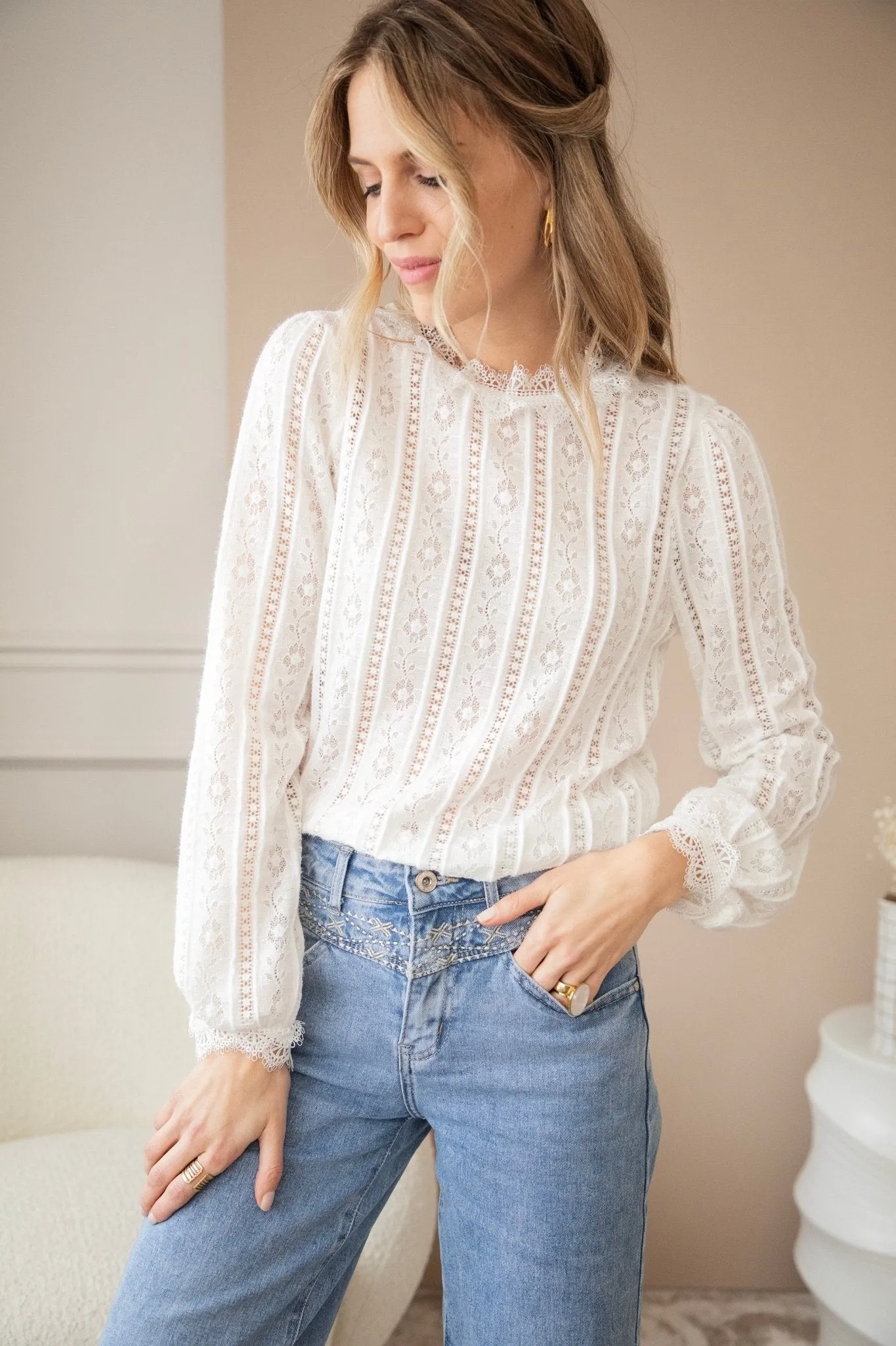 The Elegance Of Lace White - Blouse