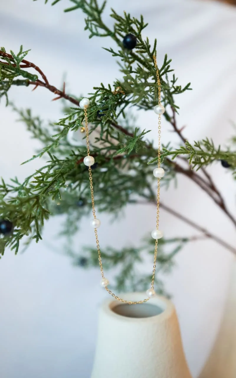 Twisted Baubles - Natural Pearls Chain Necklace