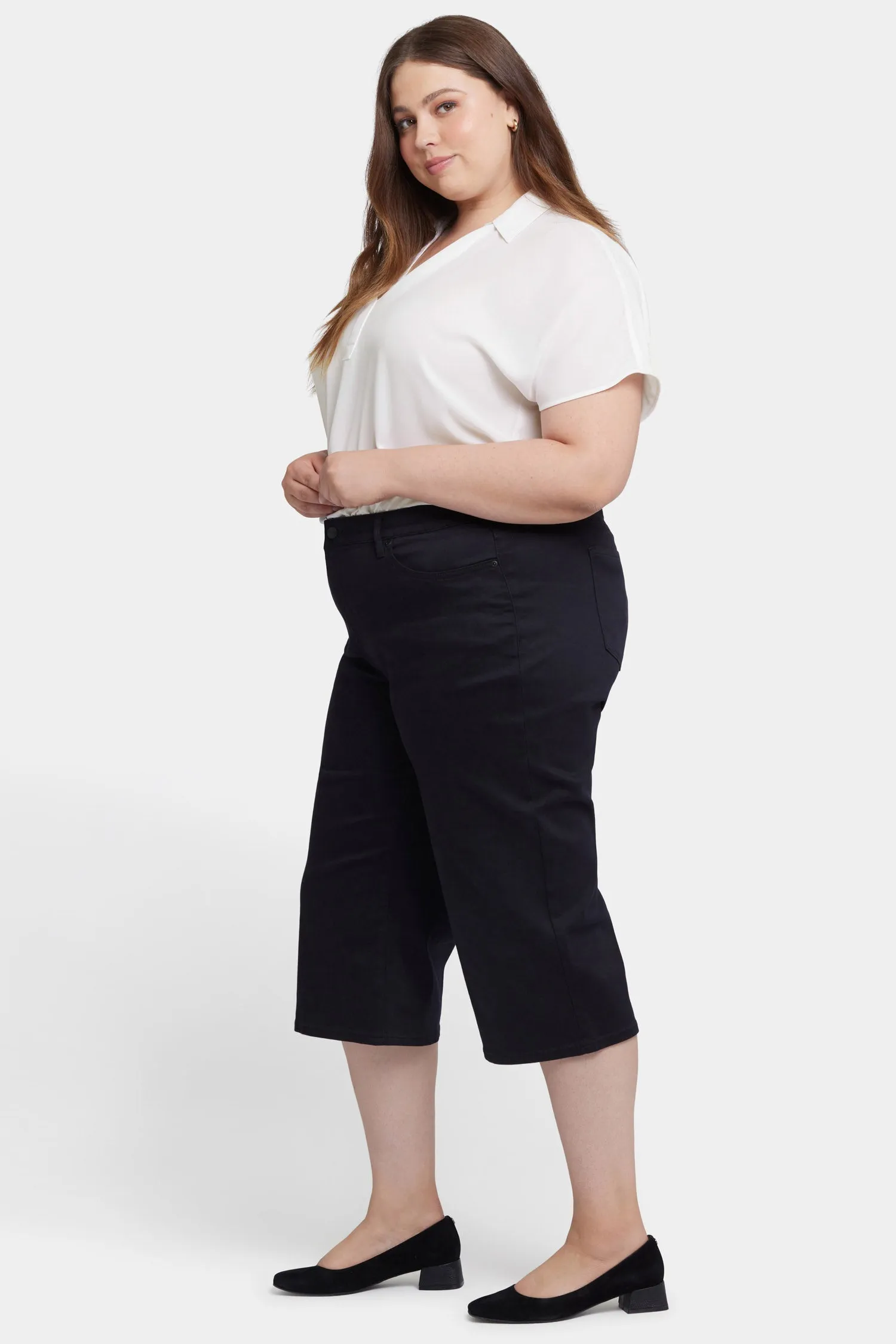 Wide Leg Pedal Pusher Jeans In Plus Size - Black