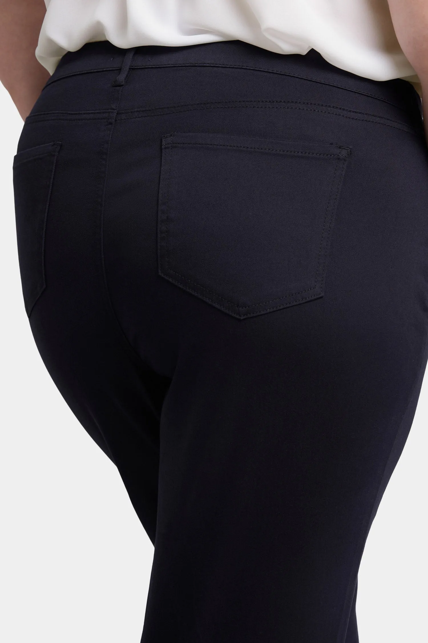 Wide Leg Pedal Pusher Jeans In Plus Size - Black