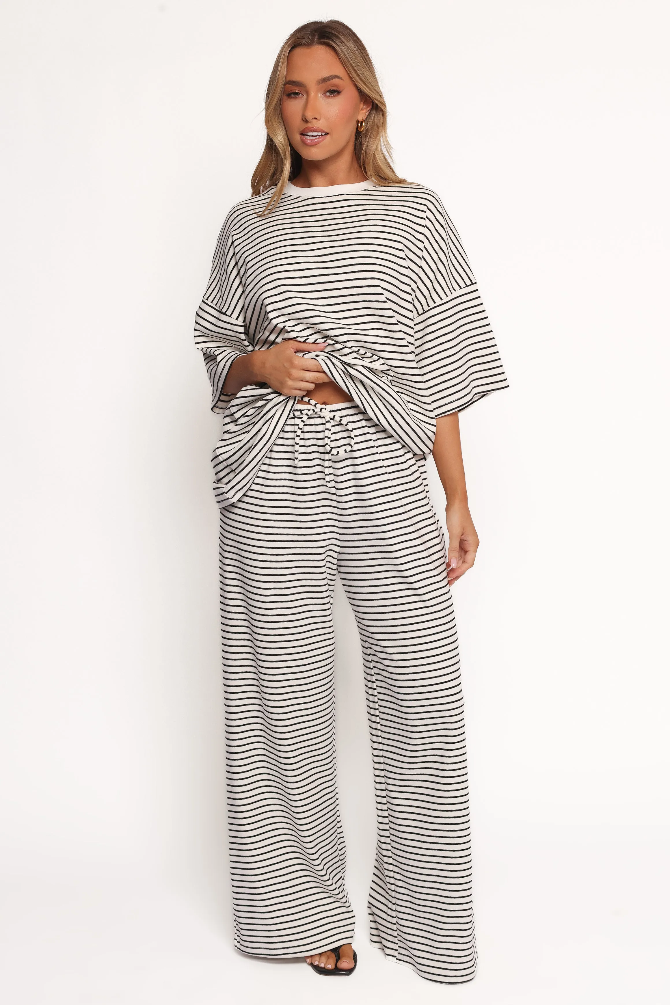 Wilda Oversized Tee - White Black Stripe