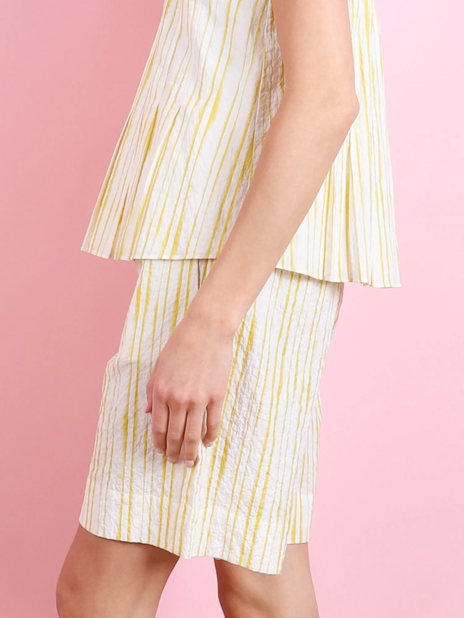 YELLOW STRIPE SHORTS