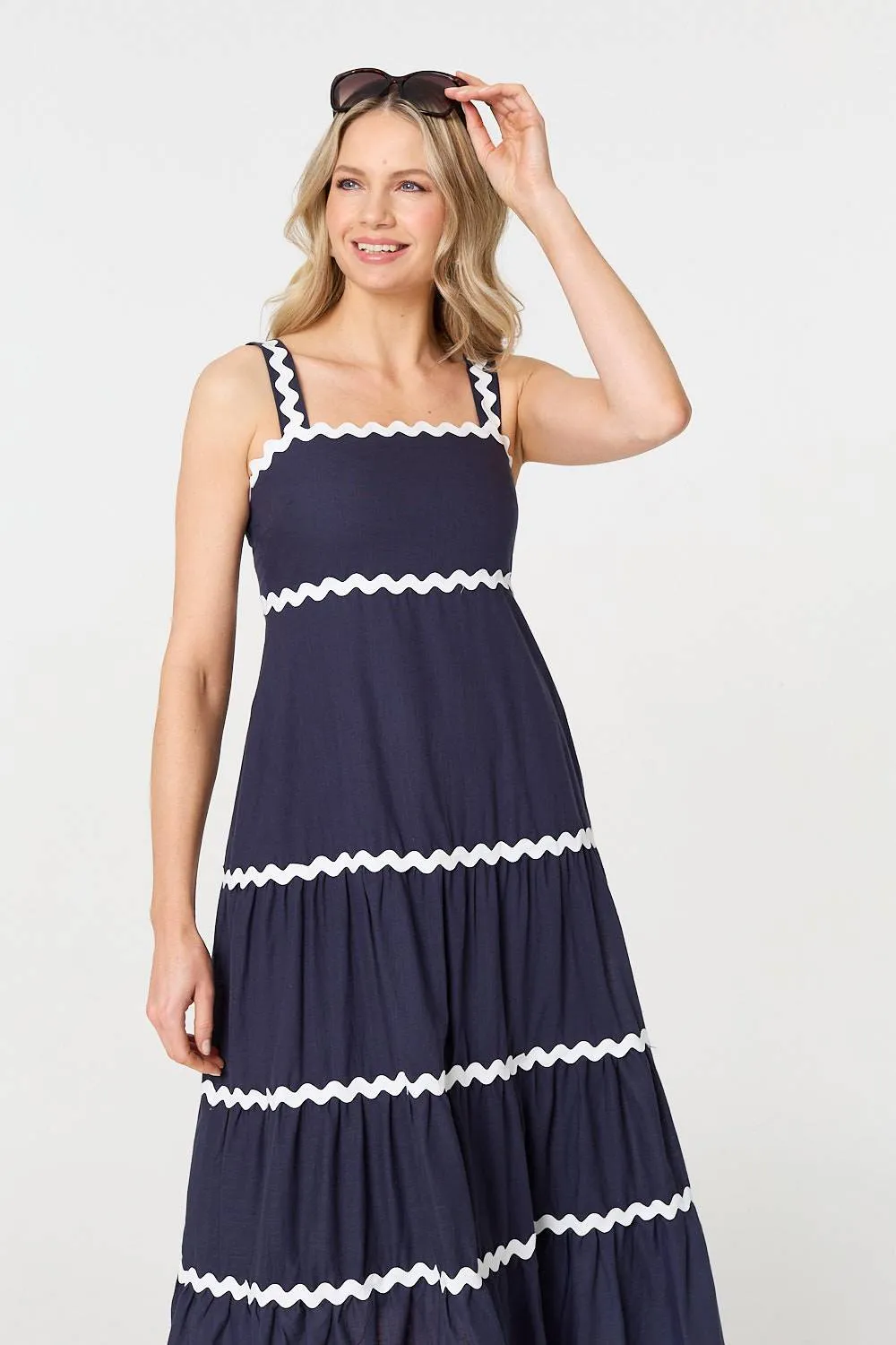 Zig Zag Trim Sleeveless Tiered Midi Dress