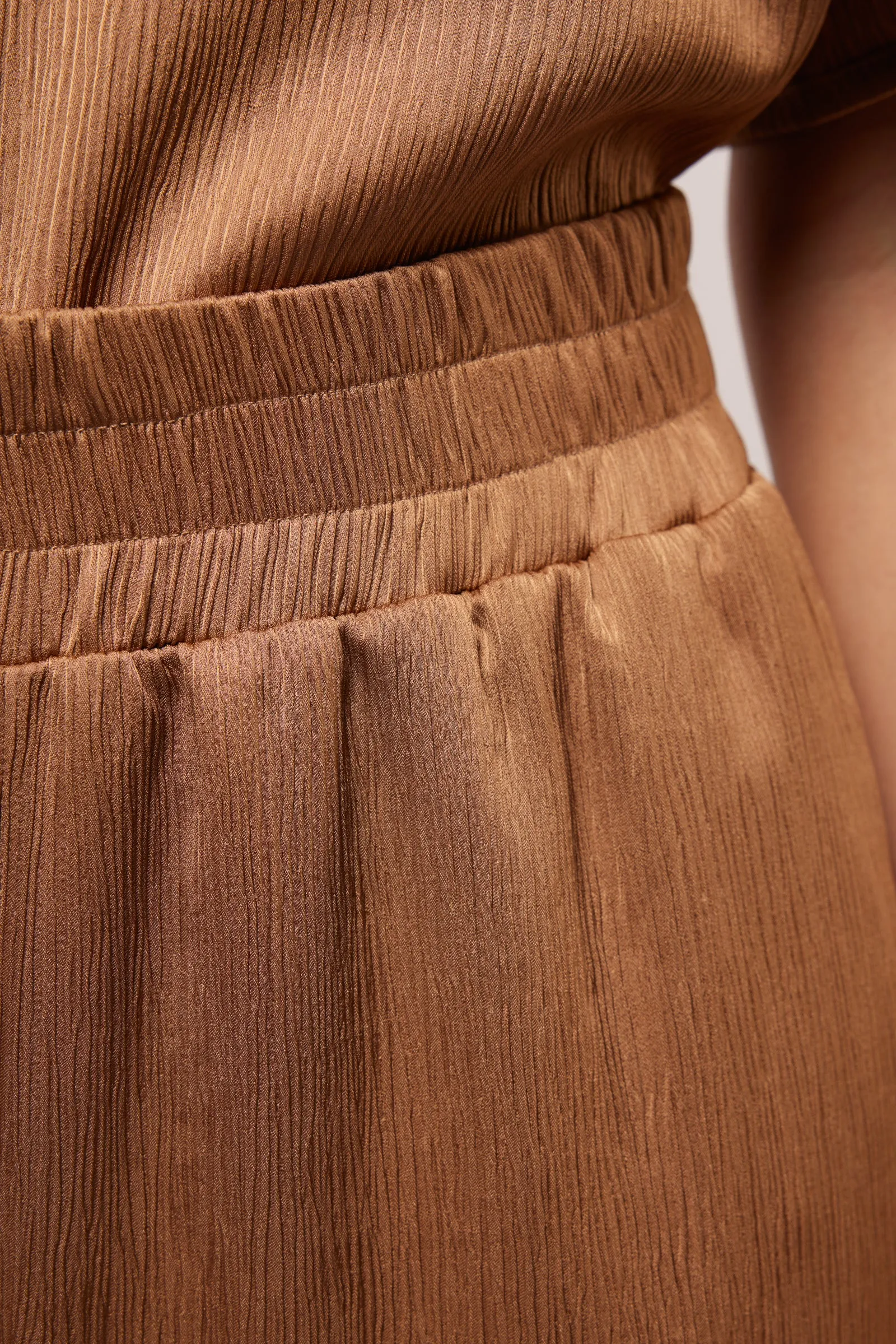 Zoelle Wide Leg Pants (Bronze)